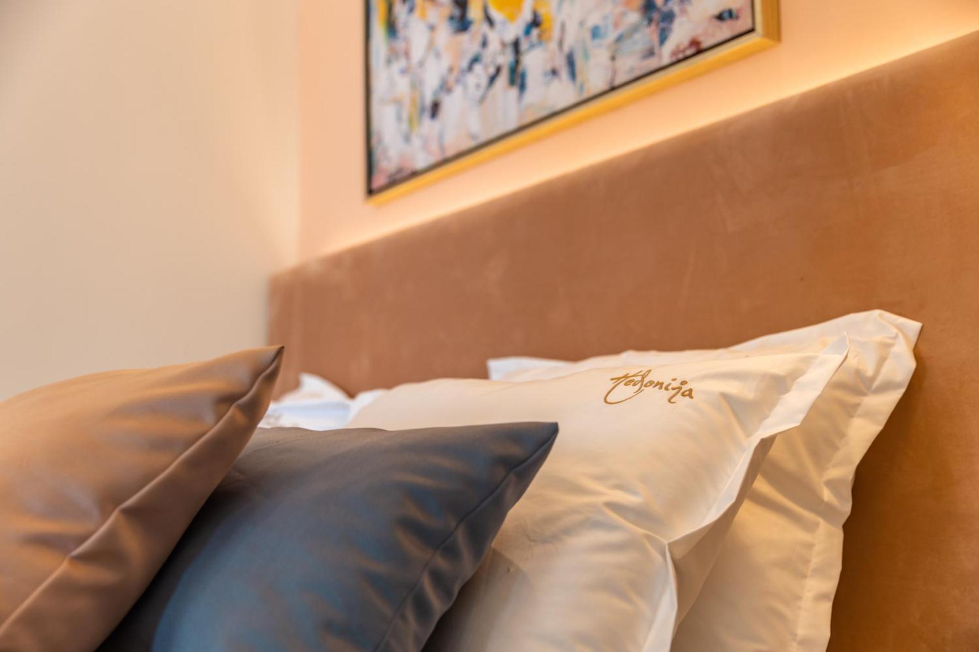 Hotel Vila Hedonija Herceg Novi Oda fotoğraf