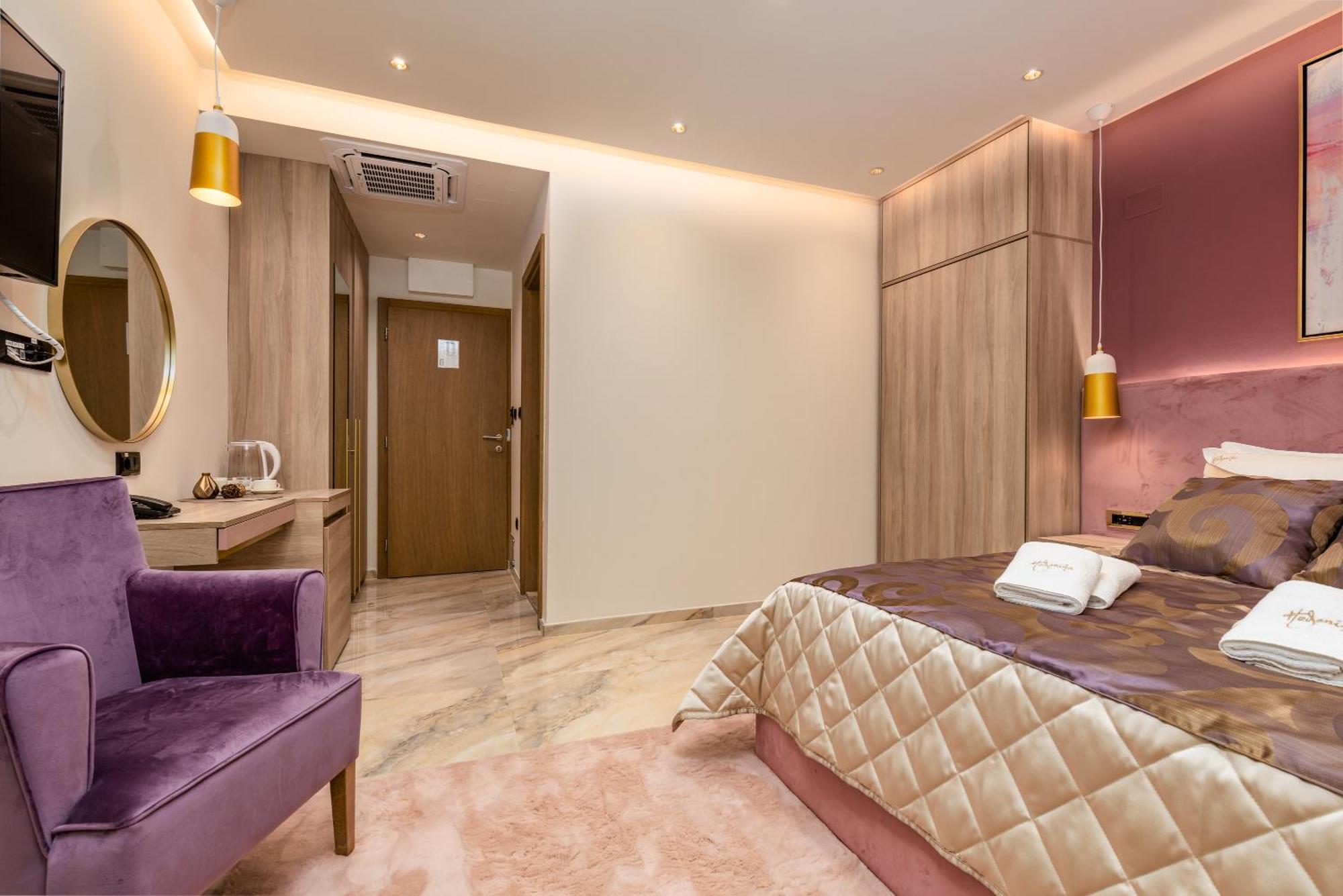 Hotel Vila Hedonija Herceg Novi Oda fotoğraf